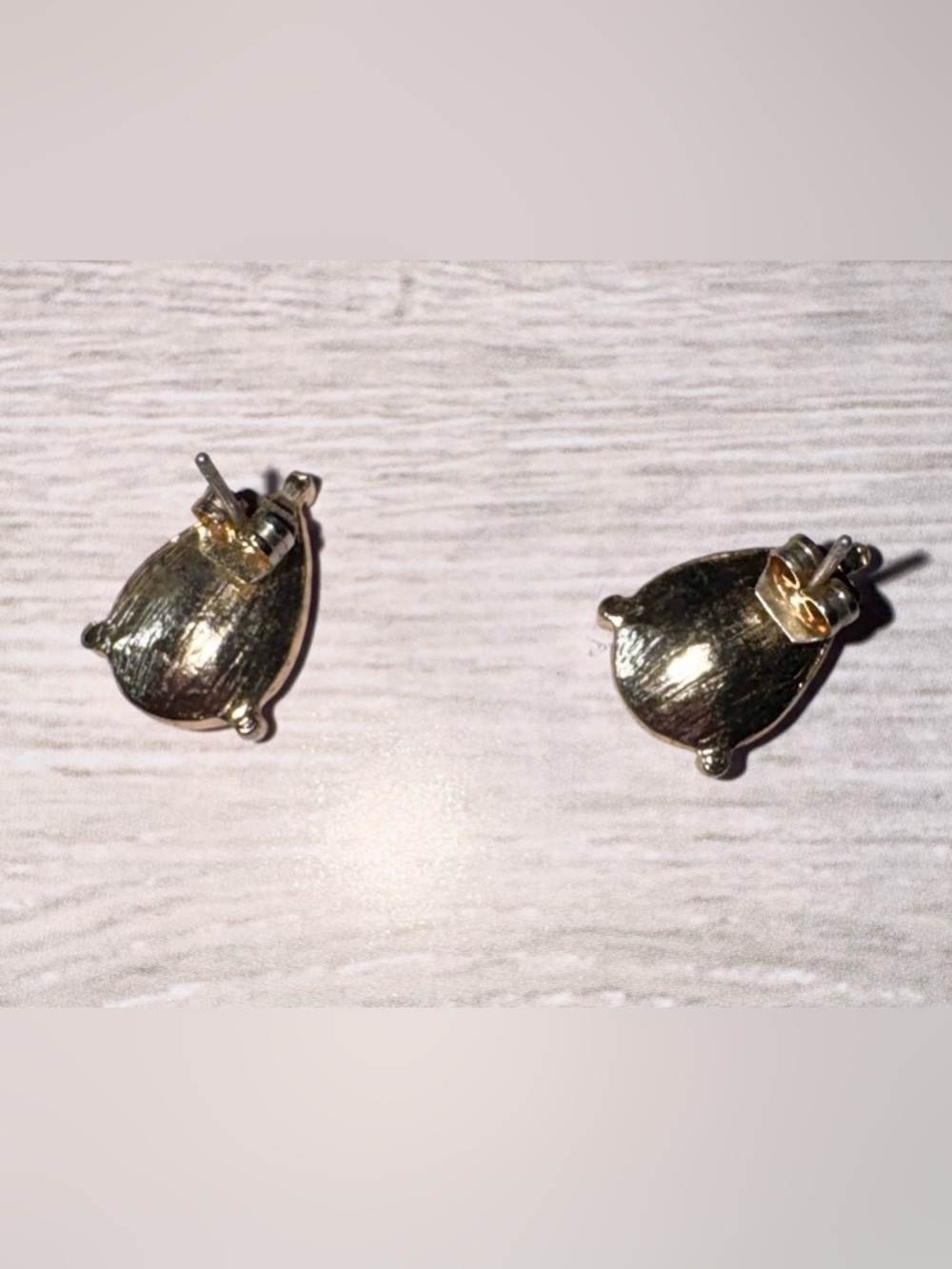 Teardrop Aurora Crystal Stud Earrings in Purple-Pink - Picture 5 of 7